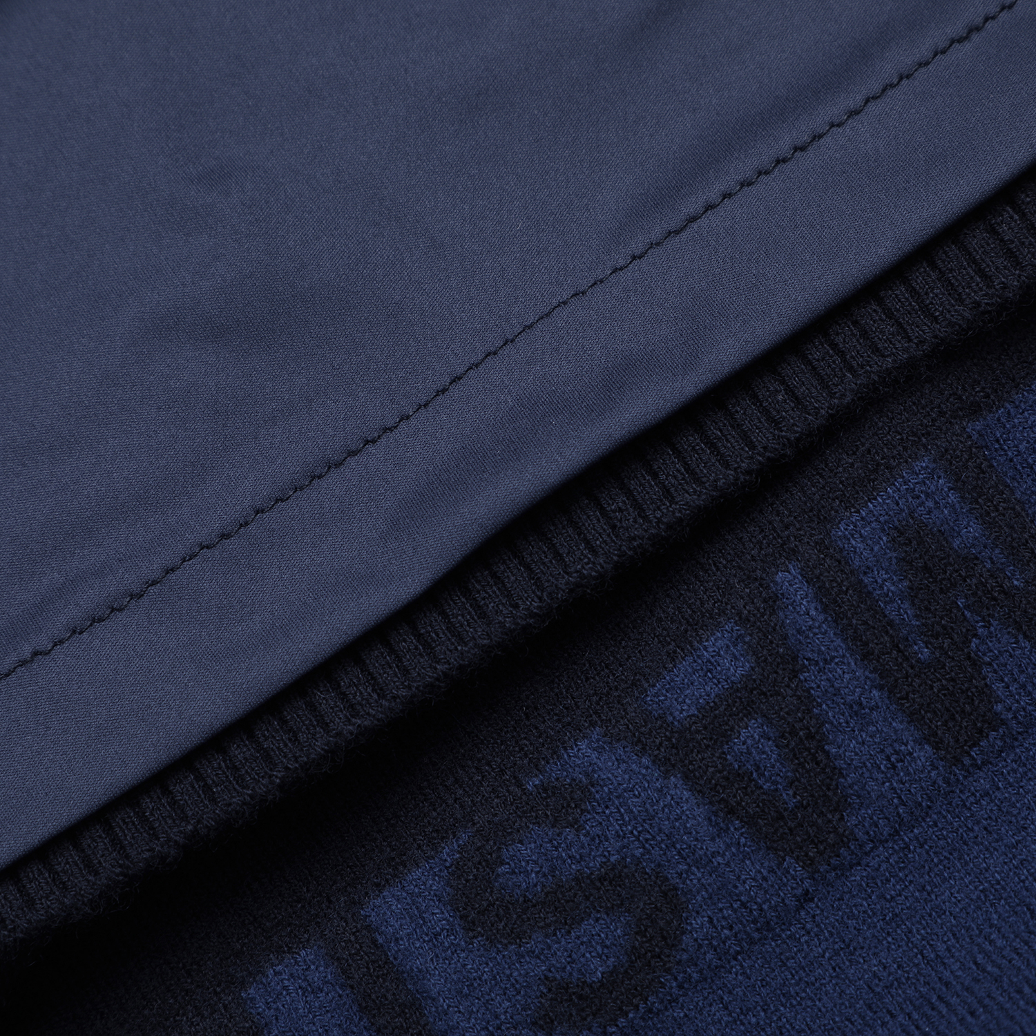 411D4SR405_NA_detail_07.jpg