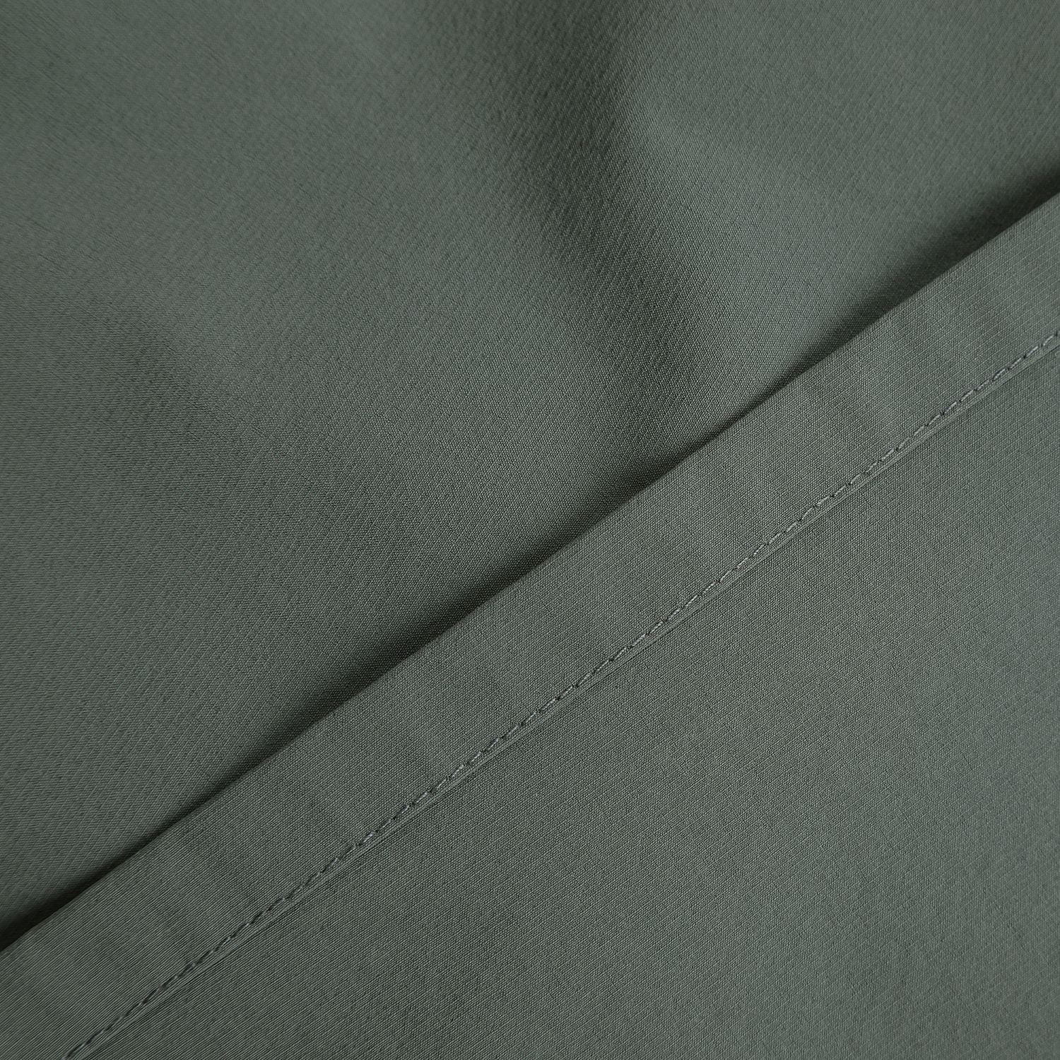 411E2TO427_KH_detail_07.jpg