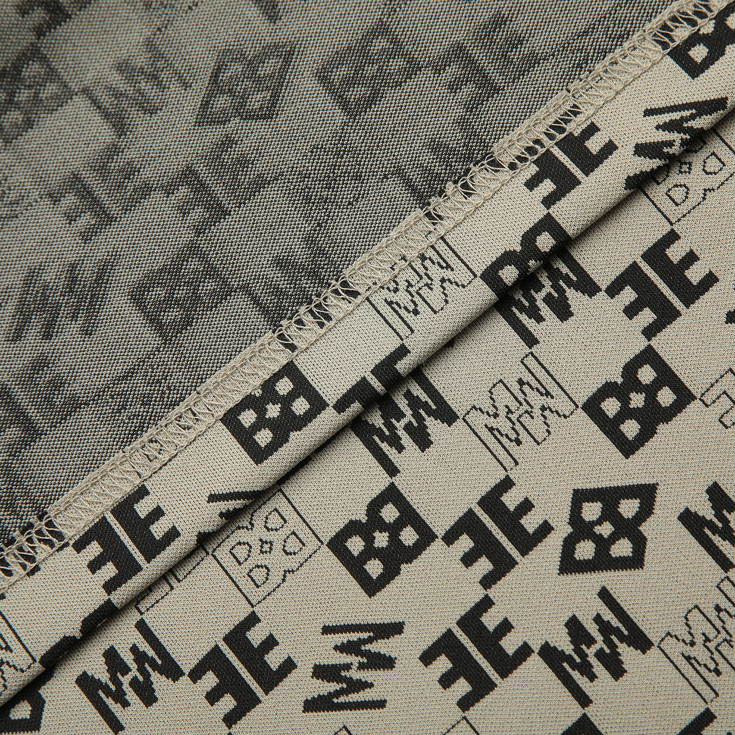 411E2TO428_BG_detail_07.jpg