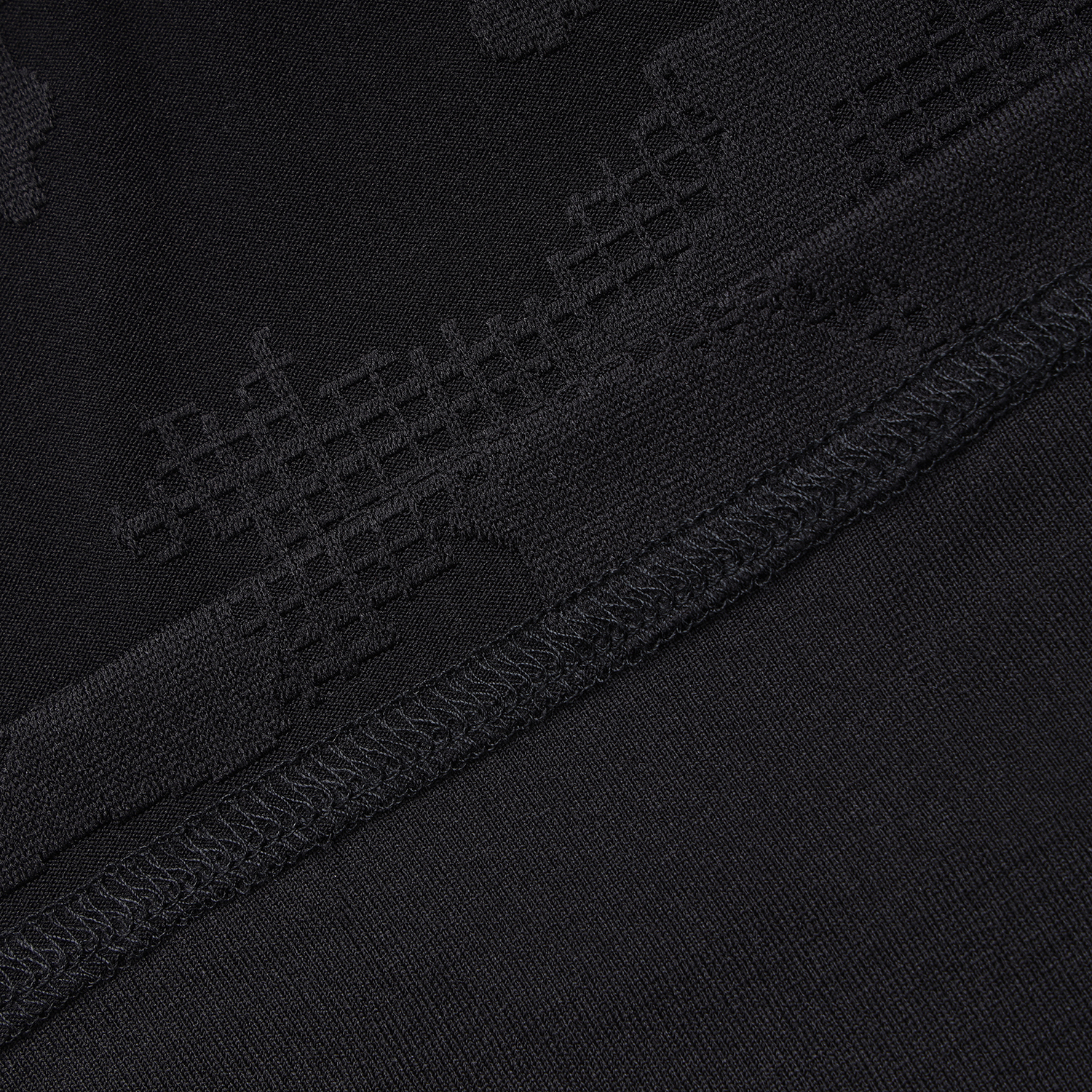 411E3TO207_BK_detail_06.jpg