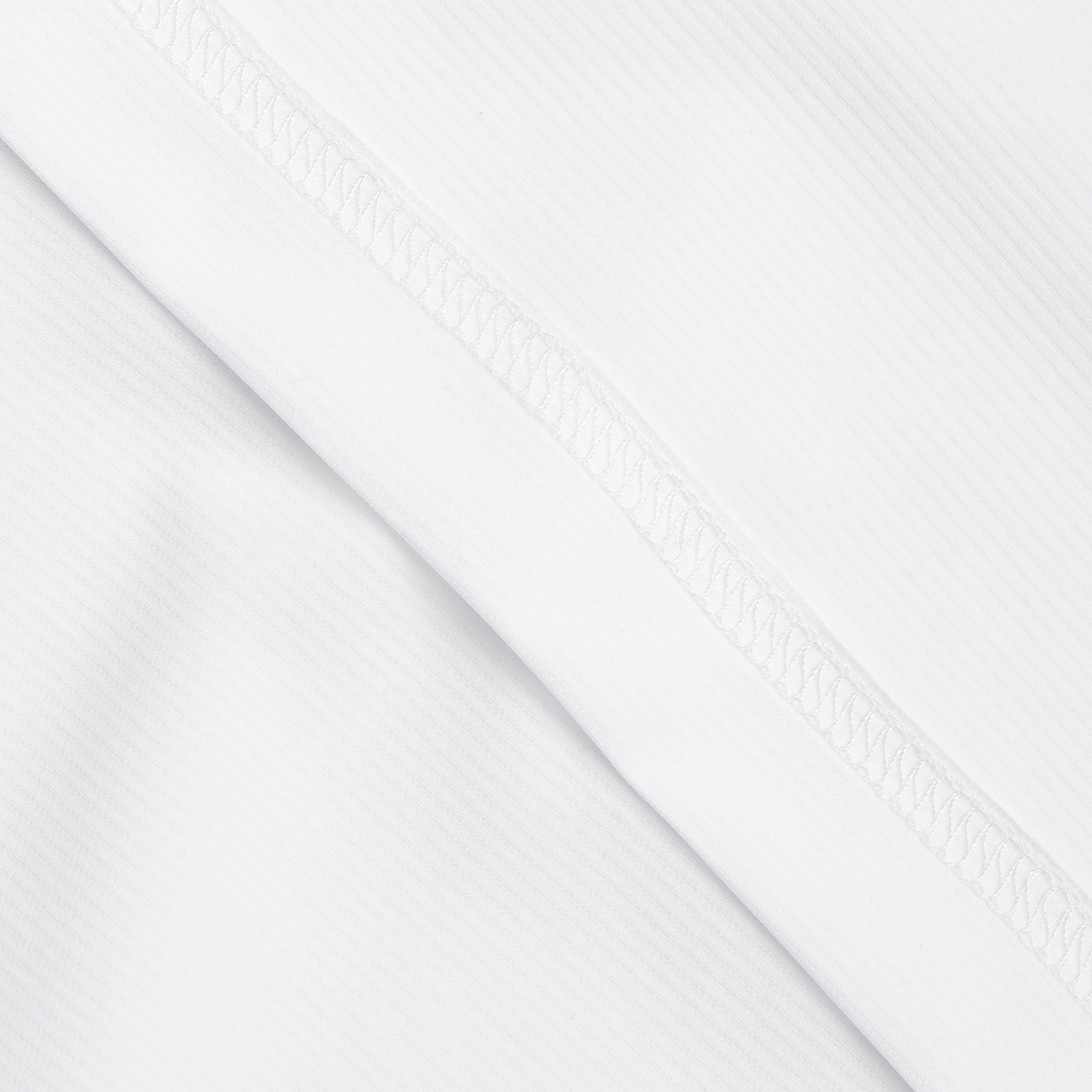 411F1TO205_WH_detail_07.jpg