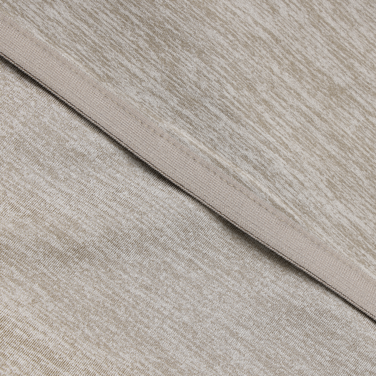 421E4TI606_BG_detail_05.jpg