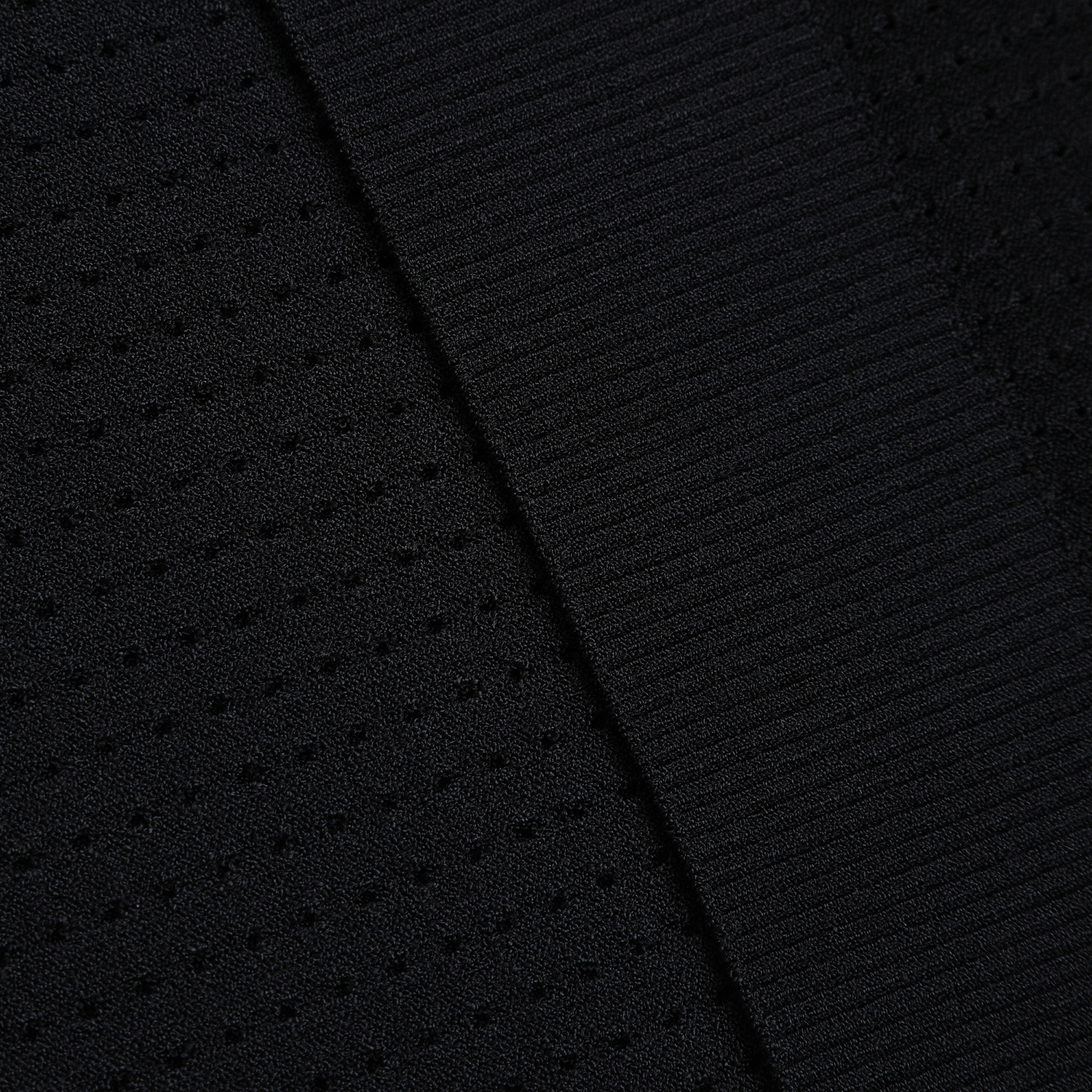 523C2SR952_BK_detail_06.jpg