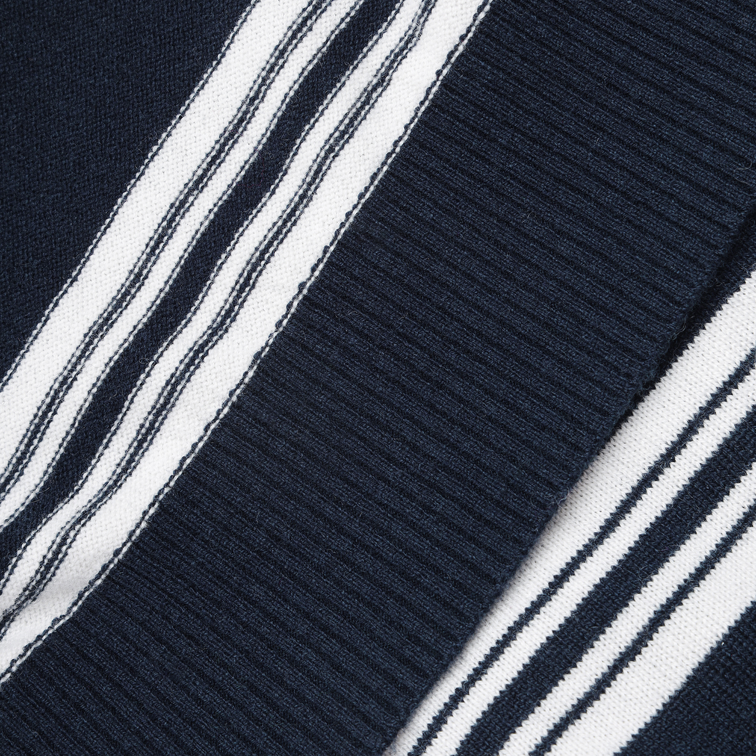 531D3SR305_NA_detail_08.jpg