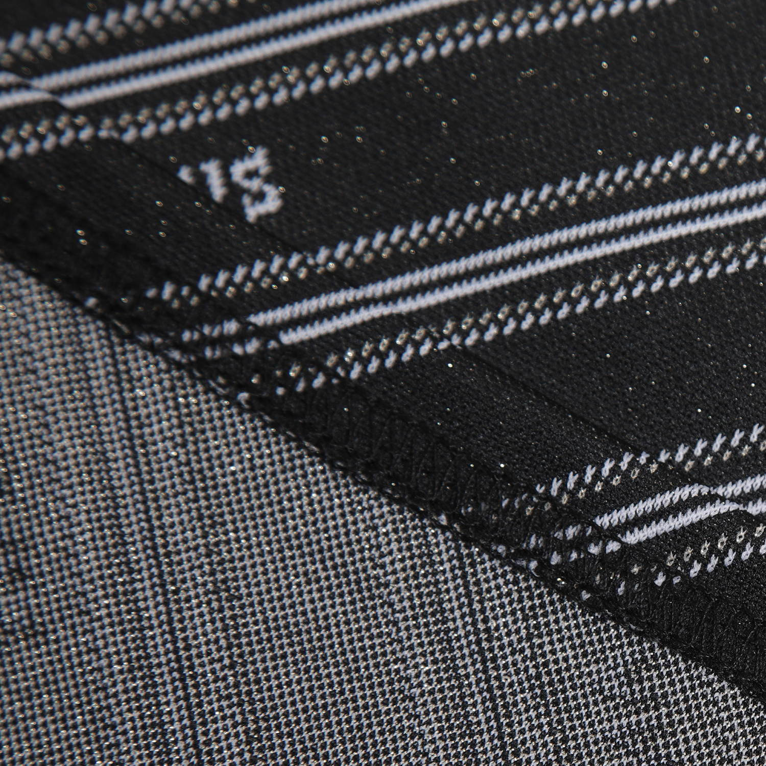 811B2TS004_BK_detail_07.jpg