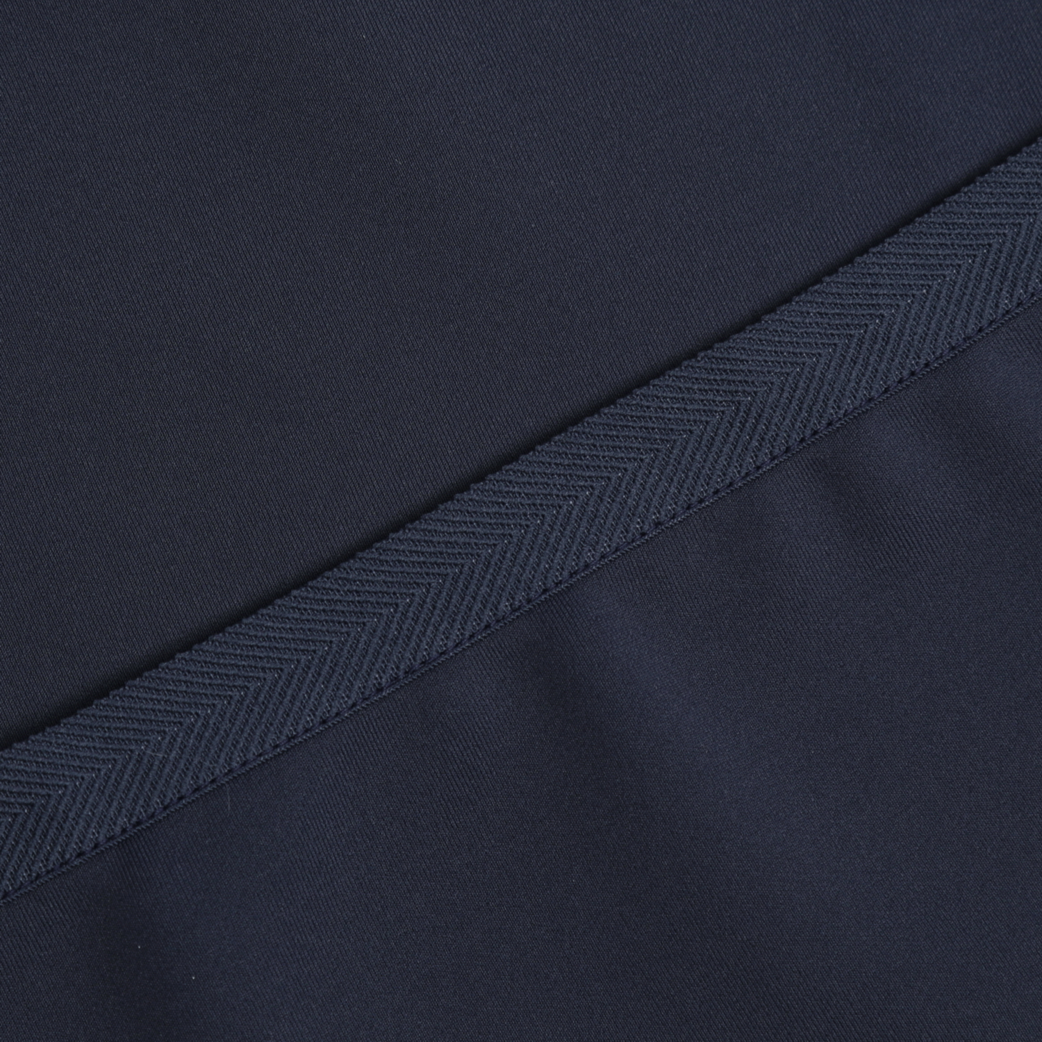 811C1TR010_NA_detail_06.jpg