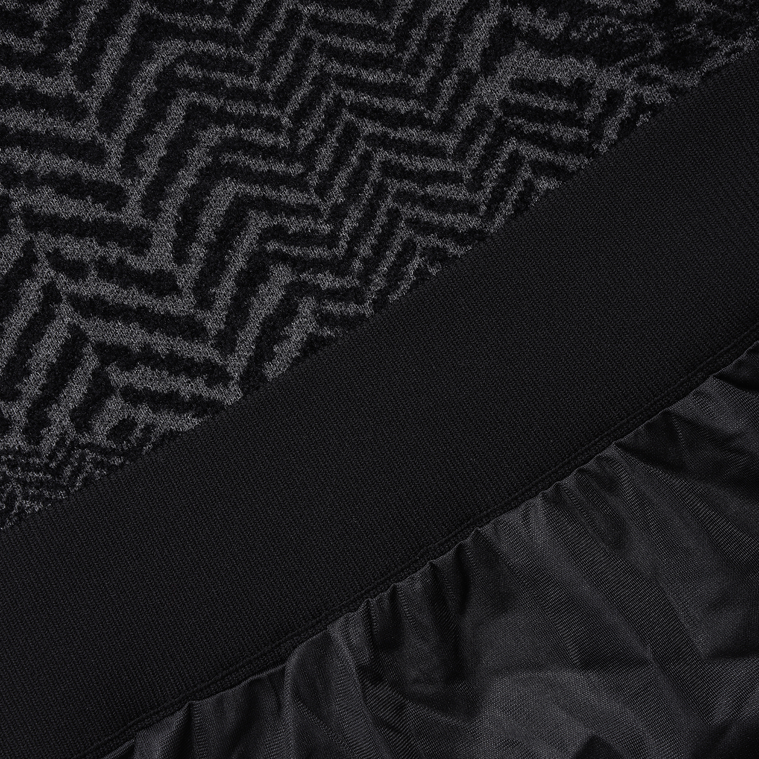 811E4SWA33_BK_detail_06.jpg