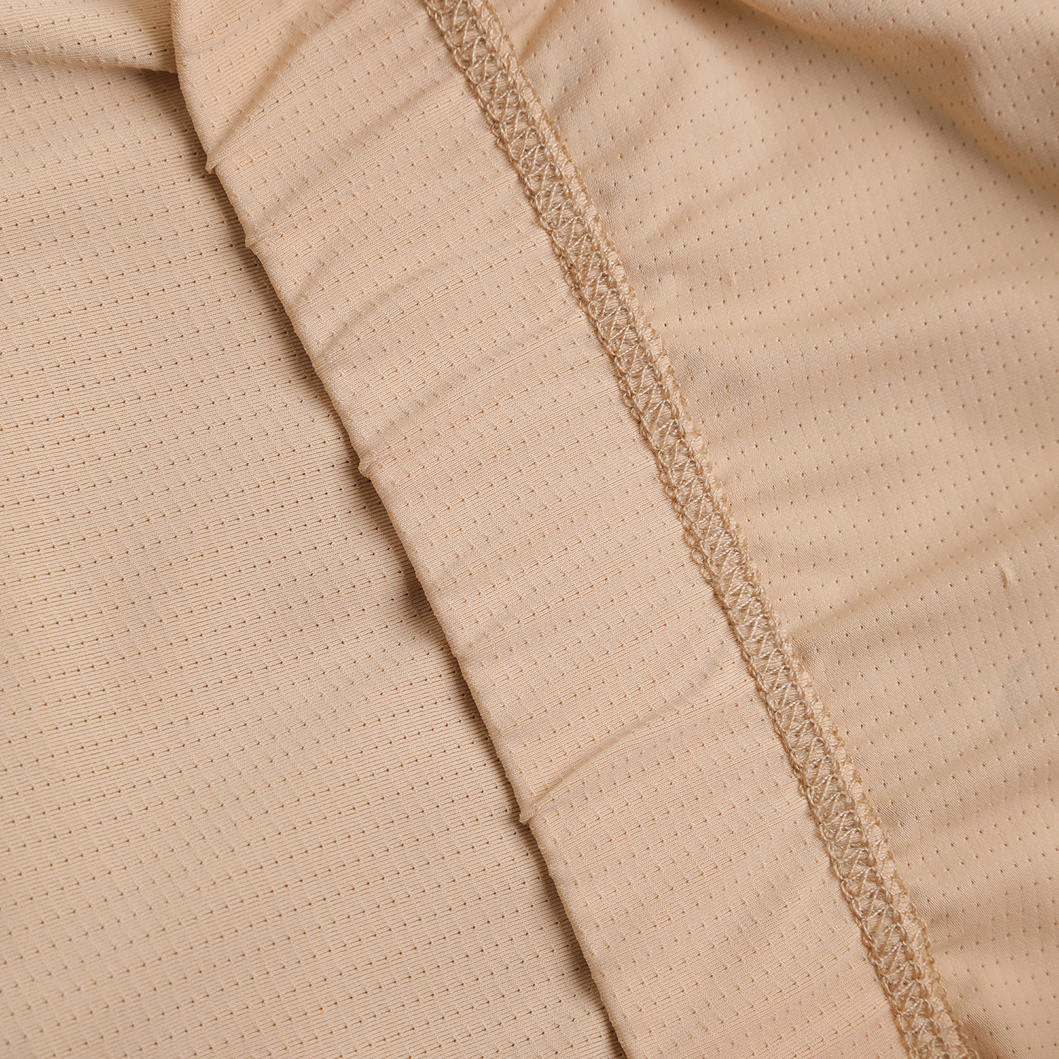 821C2UW772_BG_detail_06.jpg