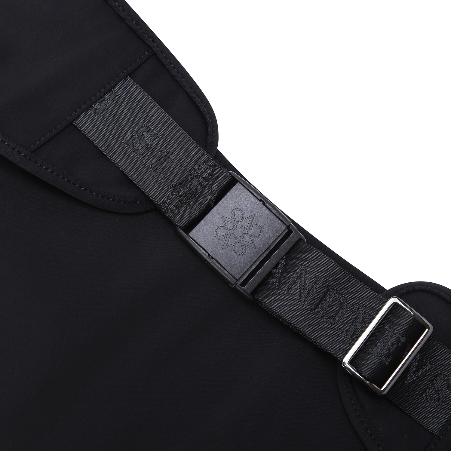 821C3AC654_BK_detail_09.jpg