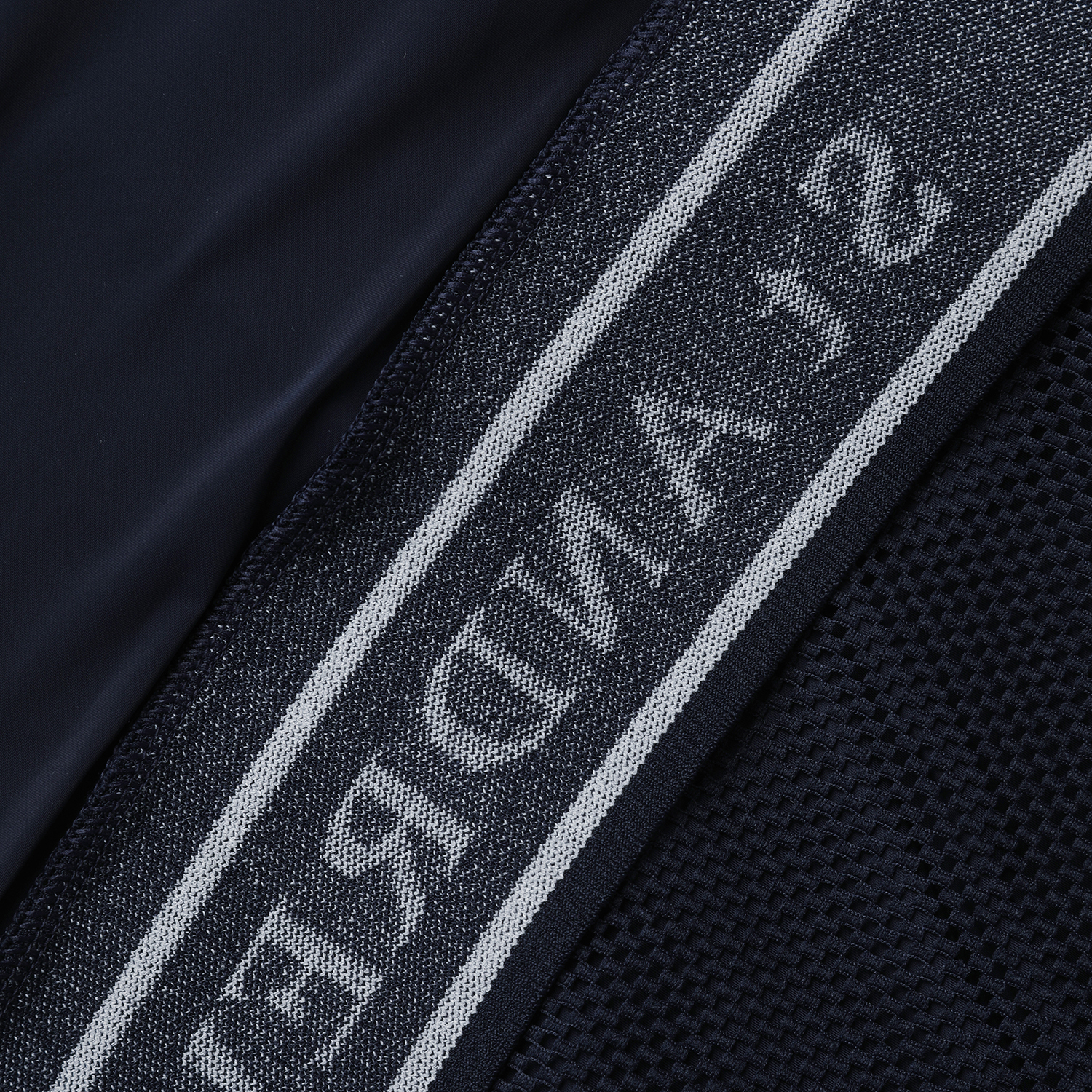 821D2TR309_NA_detail_12.jpg