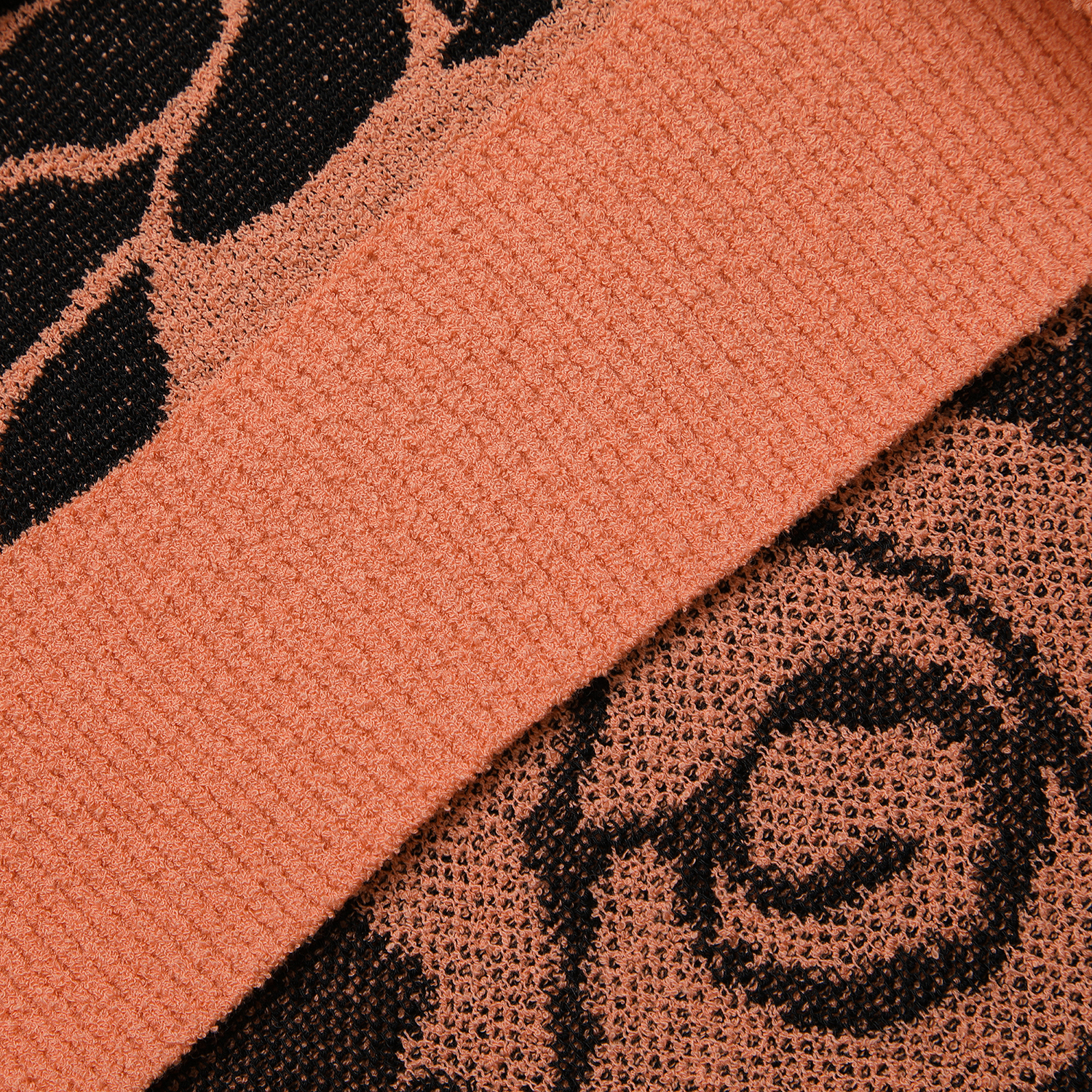 821E1SR103_CO_detail_06.jpg