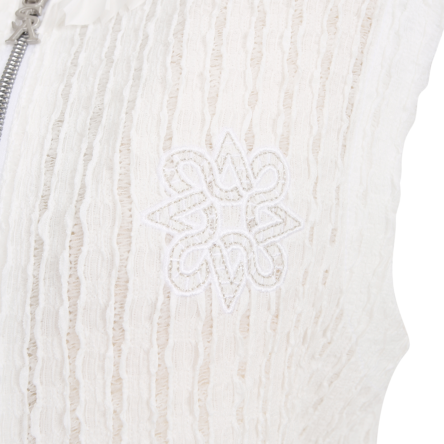 821E1TF106_WH_detail_06.jpg