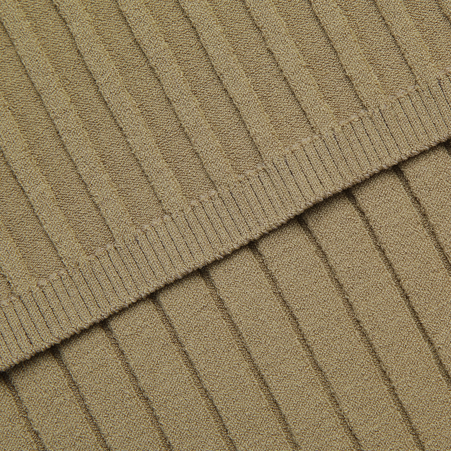 821E3SR102_BG_detail_07.jpg